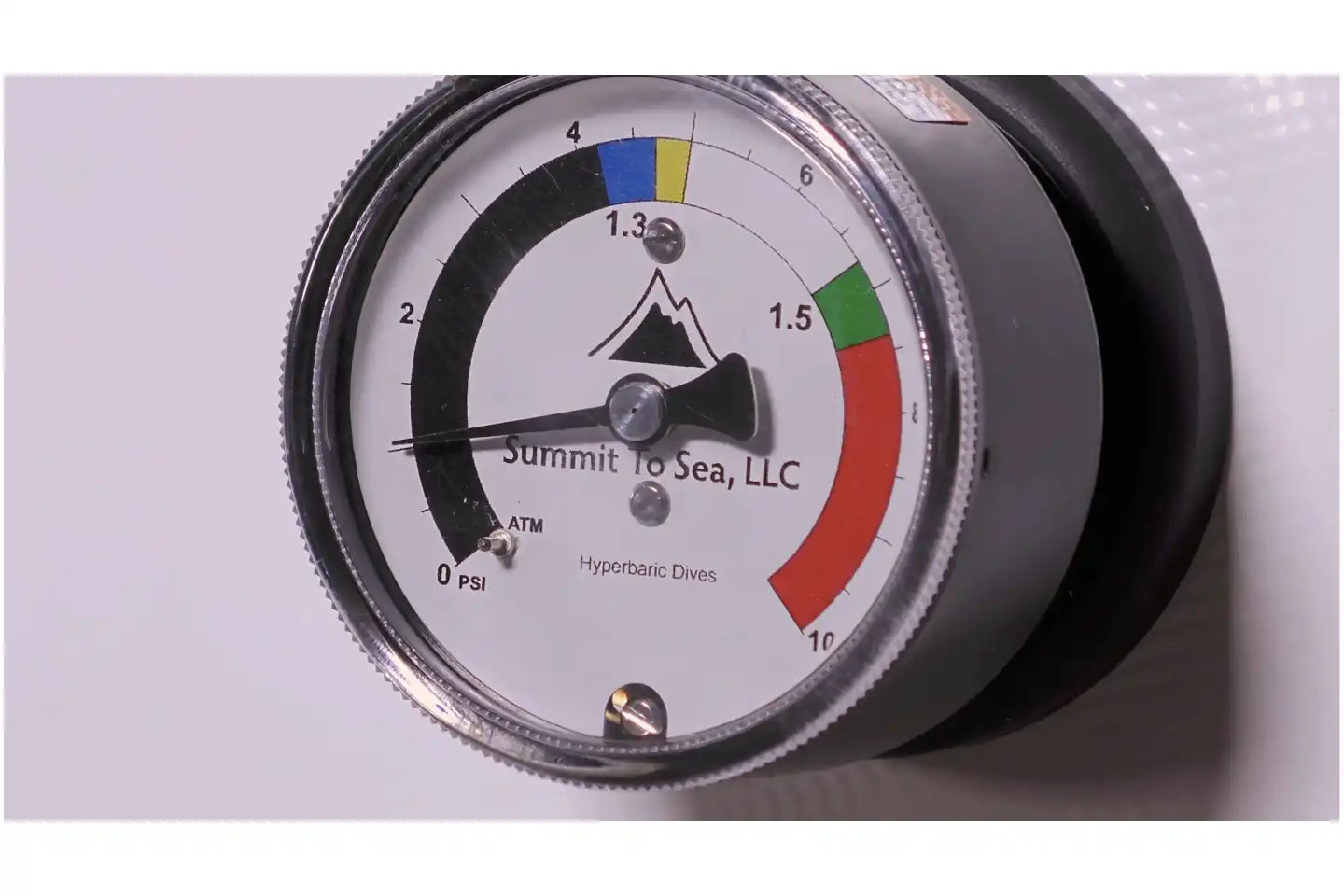 Summit to Sea SOFT Multiplace Grand Dive Pro 46 inch Hyperbaric Chamber - STS-GRAND DIVE PRO